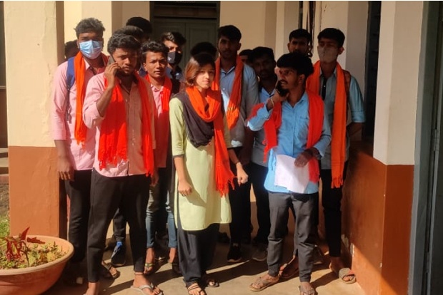 Controversy erupts after girls wear hijab, boys saffron to college in Mangaluru