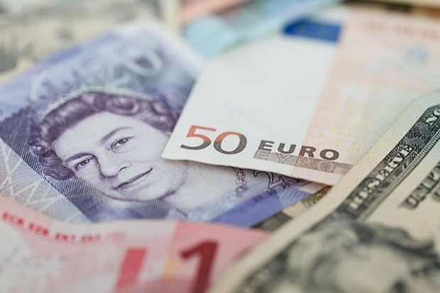 Bitcoin mimics stocks rally, hits 2-week high Bitcoin mimics stocks rally, hits 2-week high