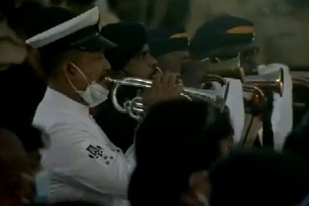 State honour being given to veteran singer Lata Mangeshkar at Mumbais Shivaji Park