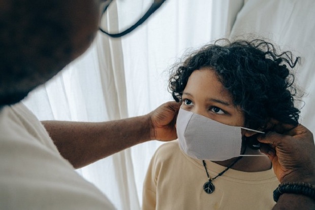 Child masking in early pandemic associated with reduced Covid-19 issues, finds study
