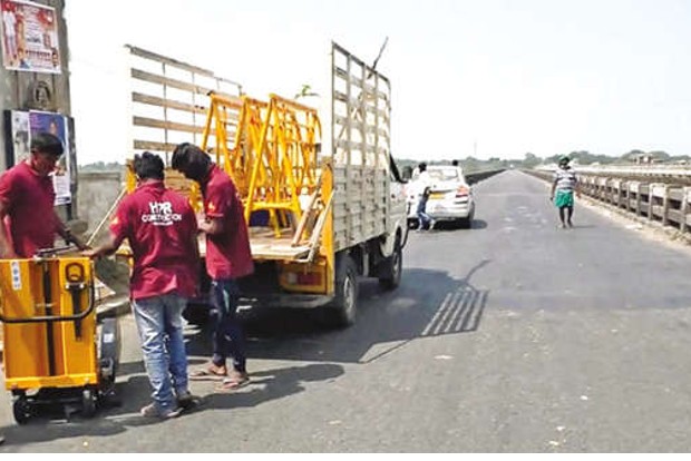 Traffic on National Highway hit as old bridge across Palar closed for repair