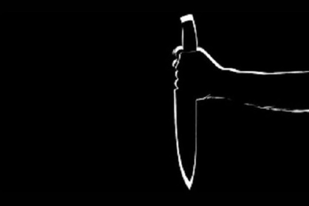 Man sustains knife injury in fight with friend over girlfriend Man sustains knife injury in fight with friend over girlfriend