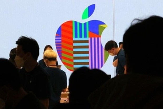 Apple fined USD 5.7 million again over Dutch dating app payments order Apple fined USD 5.7 million again over Dutch dating app payments order