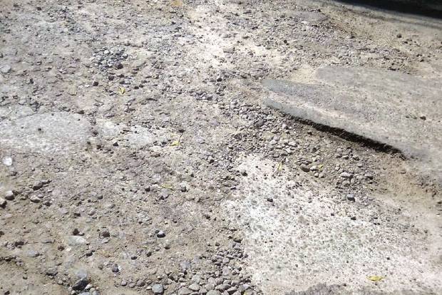 Damaged roads in Tondiarpet pose a threat to motorists