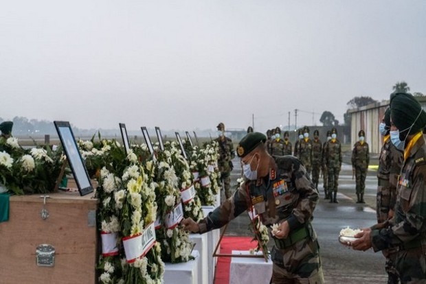 Wreath-laying ceremony held to pay homage to Army personnel who died after avalanche in Arunachal Wreath-laying ceremony held to pay homage to Army personnel who died after avalanche in Arunachal