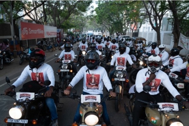 60 fans of Vikram take out motorcycle rally to celebrate Mahaan, his 60th film