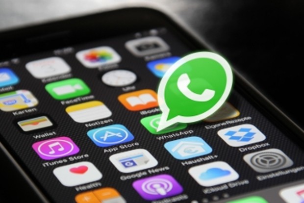 WhatsApp may allow users to add cover photo to profile