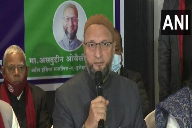 Karnataka hijab row: This happens when fundamental rights are suspended, says Owaisi