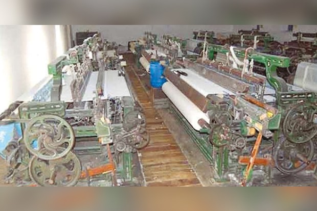 Powerloom units end 38-day strike as master weavers agree to hike wages