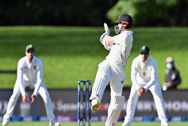 S.Africa in disarray, NZ on course for big win