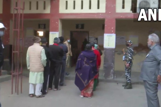 UP polls: 8.15 per cent voter turnout till 9 am UP polls: 8.15 per cent voter turnout till 9 am