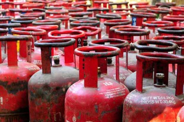 Investors unnerved by lack of transparency in LPG pricing, under recoveries of OMCs