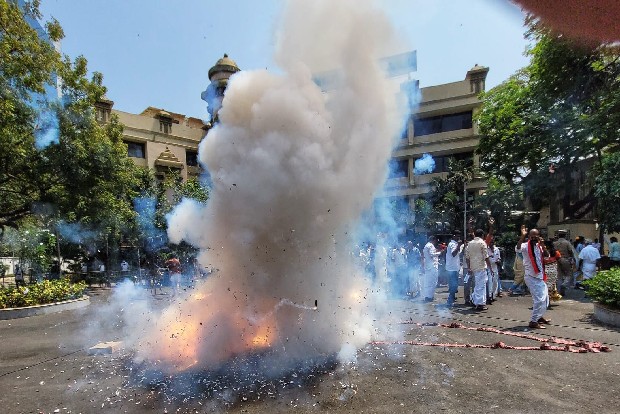 DMK sweeps Dindigul, Sivakasi, Nagercoil