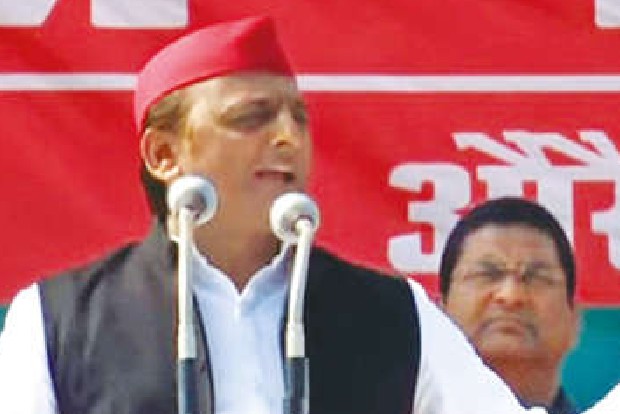 Did Akhilesh say lawbreakers should vote for SP?