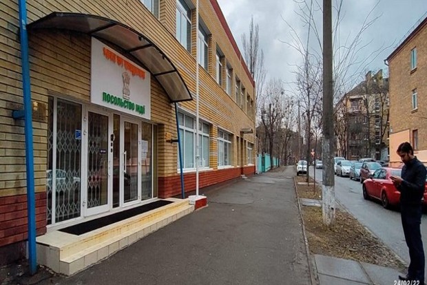 India sets up evacuation camps on Ukraines borders with Poland, Romania, Hungary