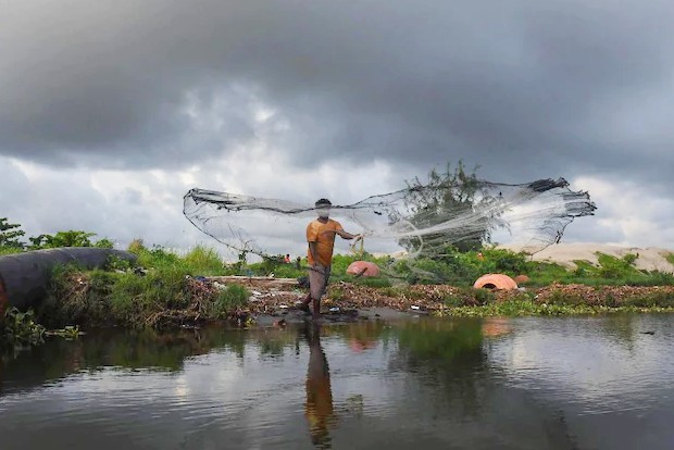 Low pressure likely in Bay by Monday, fishermen warned Low pressure likely in Bay by Monday, fishermen warned