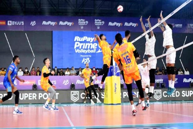 Dakshinamoorthy, SRM alumni guide Ahmedabad to PVL final