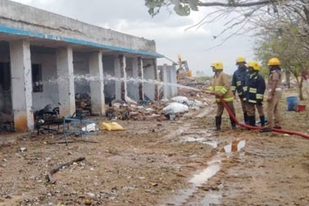 4 workers killed in mishap at TN fireworks unit