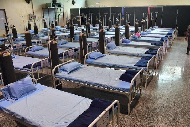 Karnataka govt asks pvt hospitals to reserve 50 percent of beds for Covid patients by Jan 7
