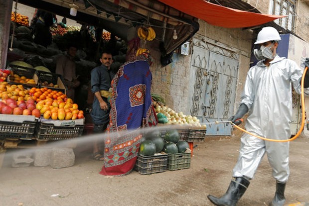 GCC disinfects empty markets