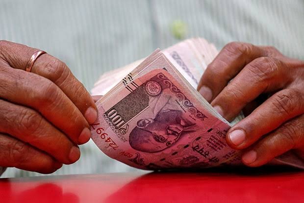 FPIs back in Indian equity segment, infused Rs 3,695 crore so far in Jan
