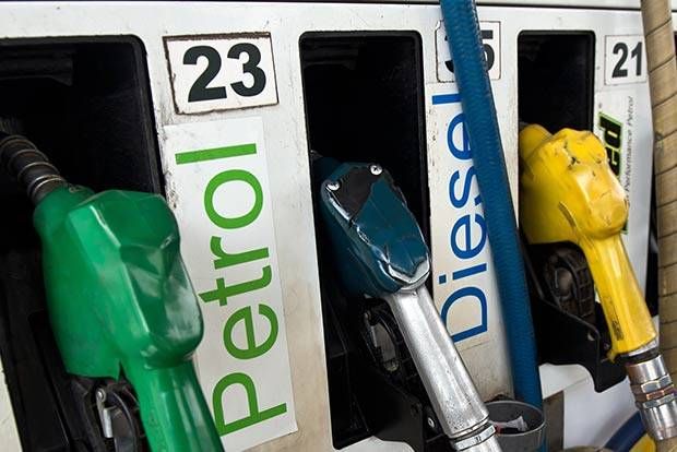 Petrol and diesel at the same price for the 68th day in Chennai