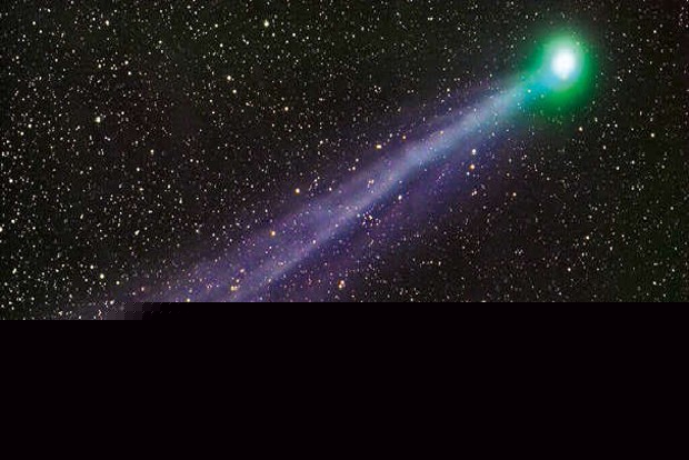 Why a comet’s head is green, but its tail is not