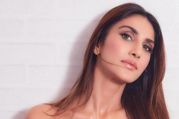 Vaani Kapoor turns to natural products for hair care