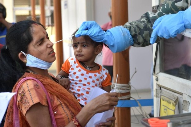 Indias positivity rate surges to 19.65 per cent, 2,58,089 Covid cases in 24 hours