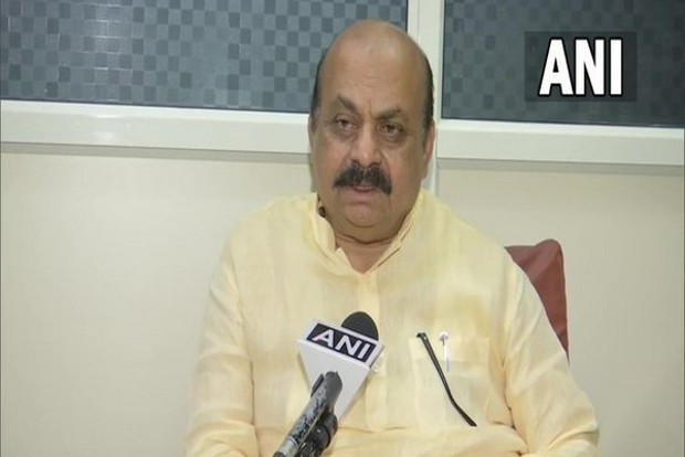 Raise average of districts lagging in COVID-19 vaccination to level of state average: instructs CM Bommai