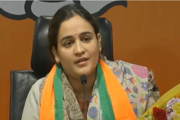 7 things about Aparna Yadav who joined BJP today