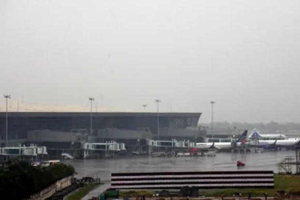 Bengal govt looking for land to build new airport near Kolkata