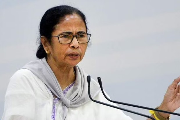 Mamata Banerjee urges Centre to declare Netajis birth anniversary as national holiday