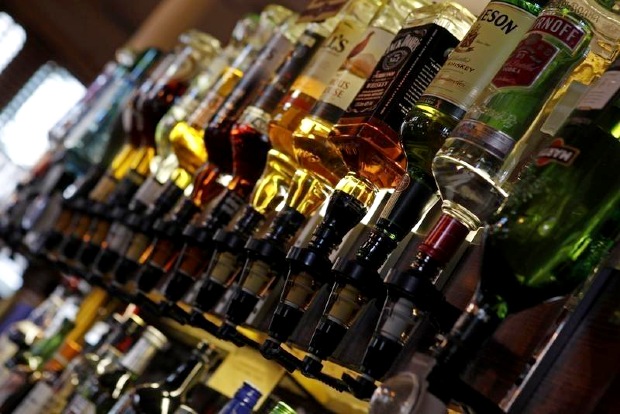Alcohol in Delhi will not be sold on just 3 days in the whole year