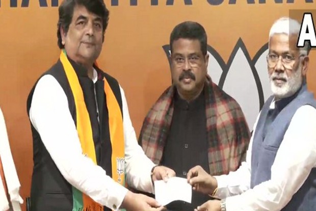 After quitting Congress, former union minister RPN Singh joins BJP After quitting Congress, former union minister RPN Singh joins BJP