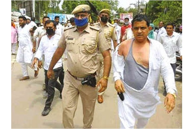 Old image of assault on BJP leader shared as new
