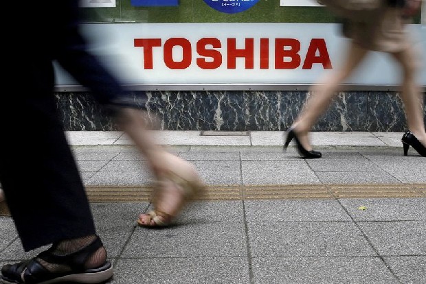Toshiba says has restarted some chip production at quake-hit plant