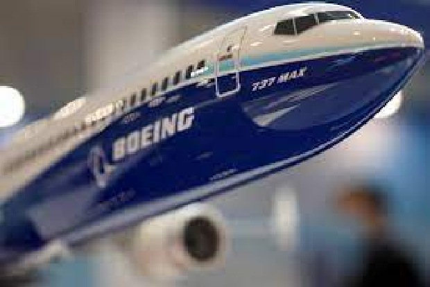 Boeing sinks to loss on USD 4.5 bln charges related to 787 delays