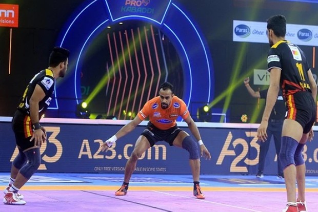 PKL: U Mumba decimate Bengaluru Bulls 45-34