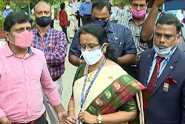 Tamil Thaai Vazhthu row: Complaint lodged against RBI officials