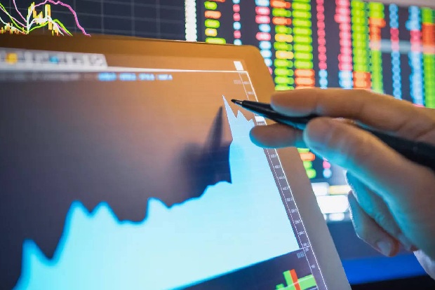 Raymond shares give up early gains, settle over 1 pc lower