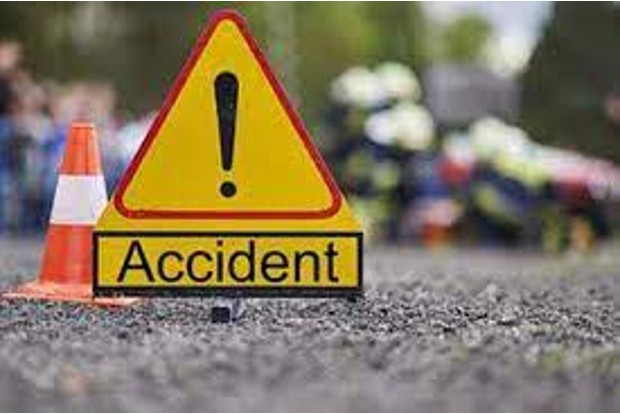 Speeding car rams bike in Erode, couple killed