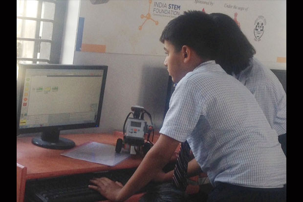 Gurgoans government school creates a first-of-its-kind robotics lab for students