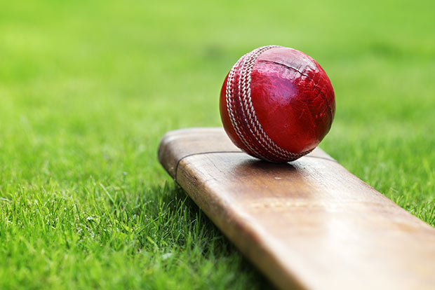 Sri Lanka struggle before rain intervenes