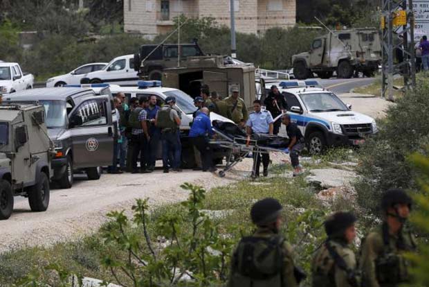Palestinian stabs soldier in West Bank, shot dead: army