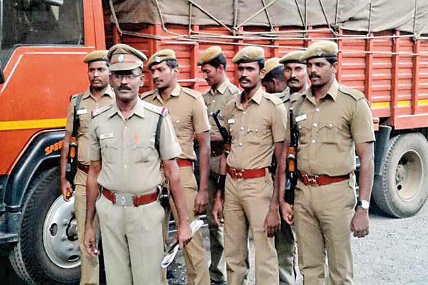 First set of EVMs to reach Salem on Pongal