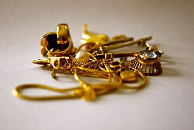 50 sovereigns of gold stolen at Arambakkam