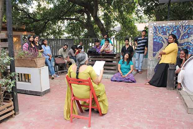 City cafés, rooftops turn into slam poetry hubs