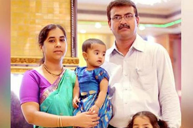 Woman kills two daughters; surrenders