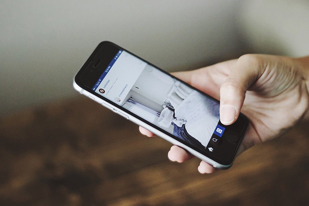 Smartphone sales likely to touch 160 million units